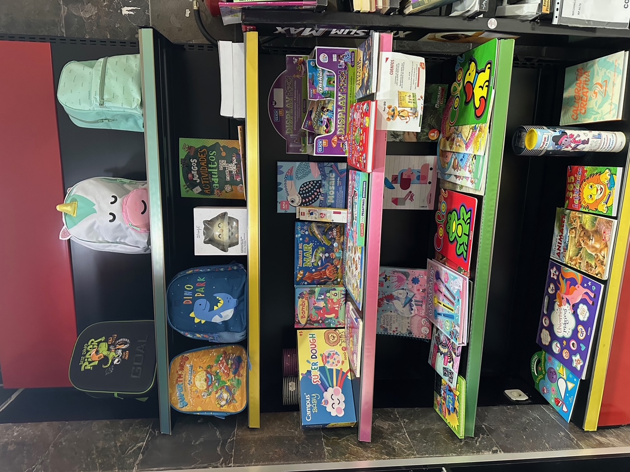 LA PAPELERIA Y REGALOS