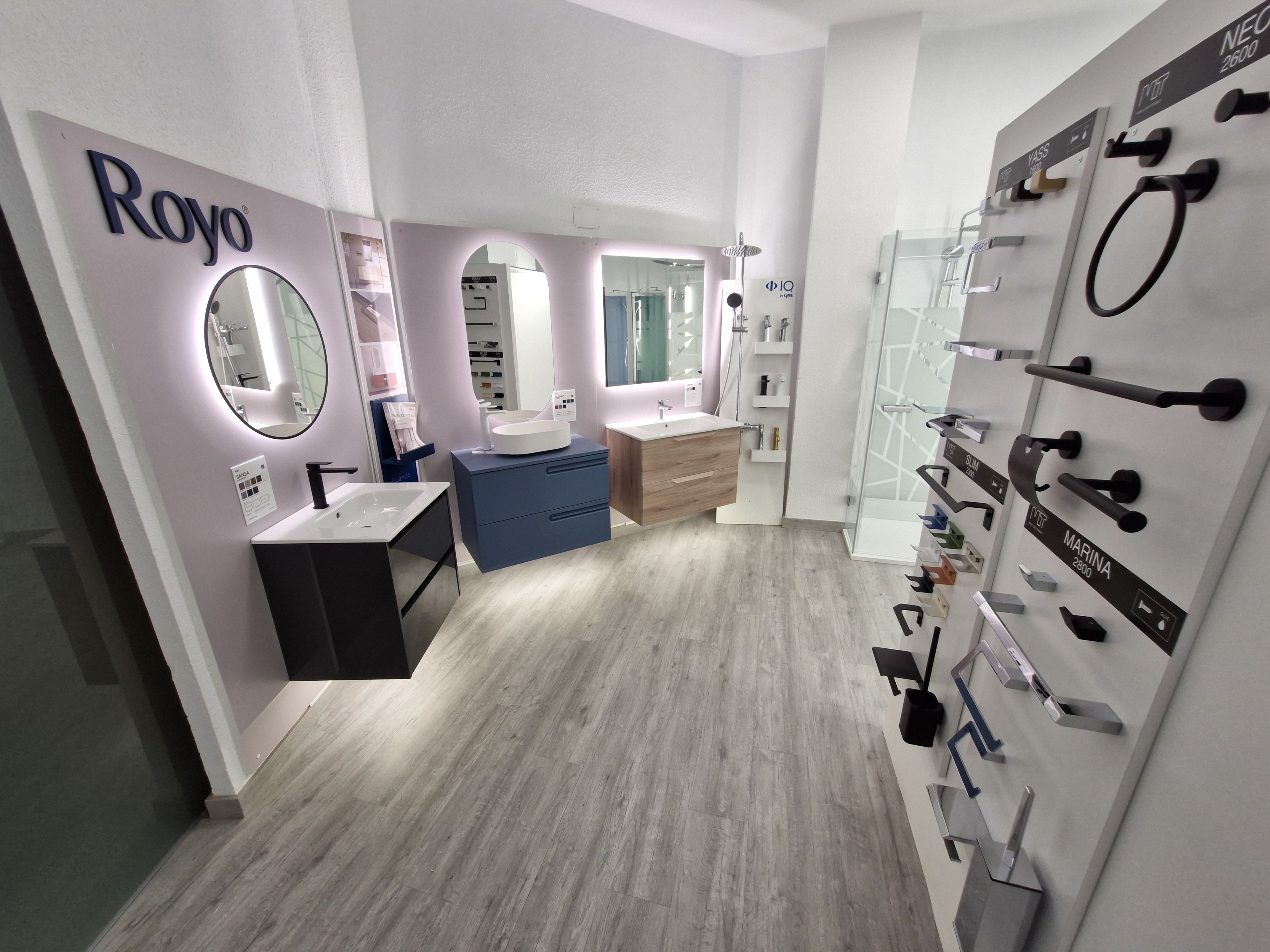 Traspaso de tienda de mamparas y muebles de baño en Tres Cantos