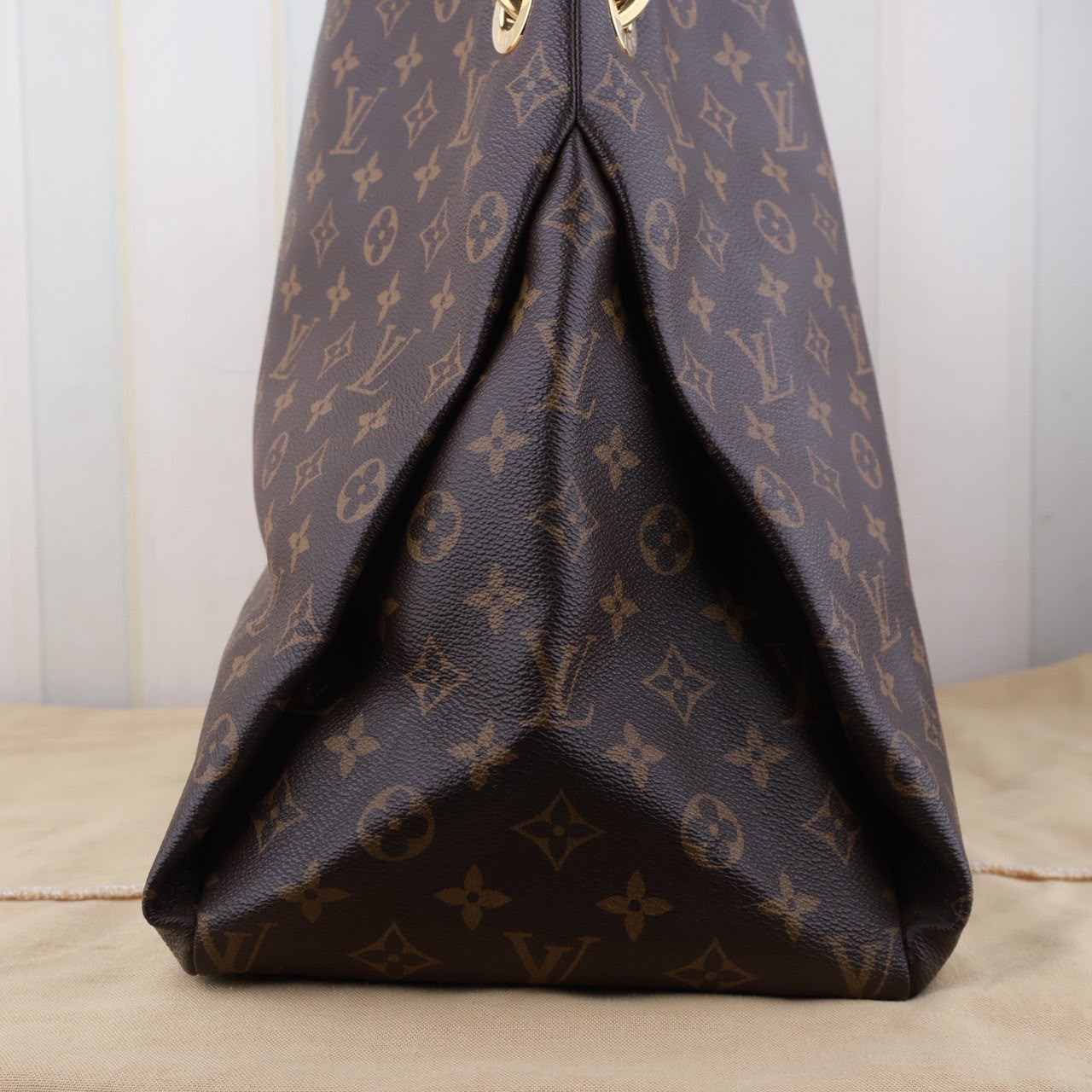 Bolso Louis Vuitton Artsy GM Monogram