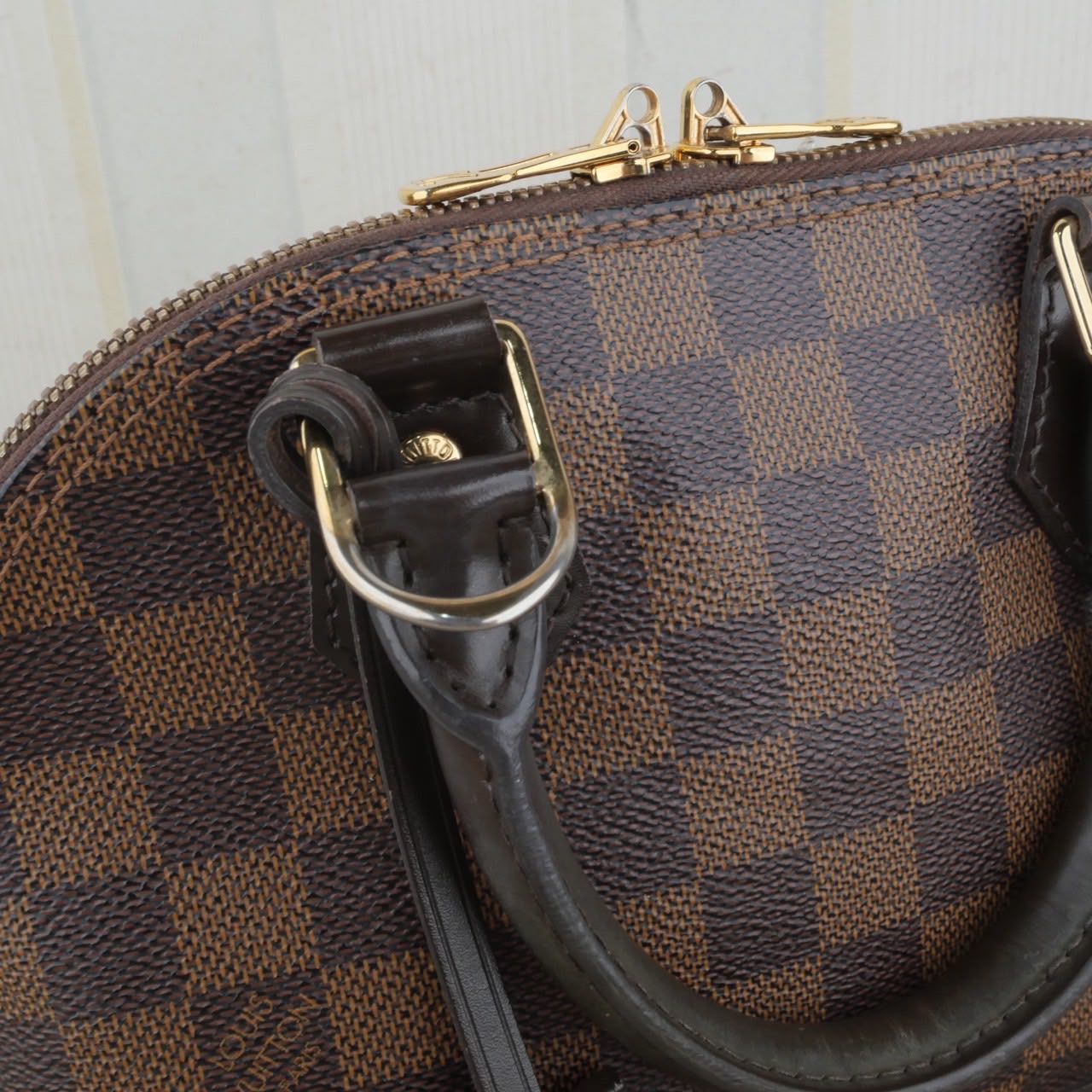 Bolso Louis Vuitton Alma BB Damier Ebene