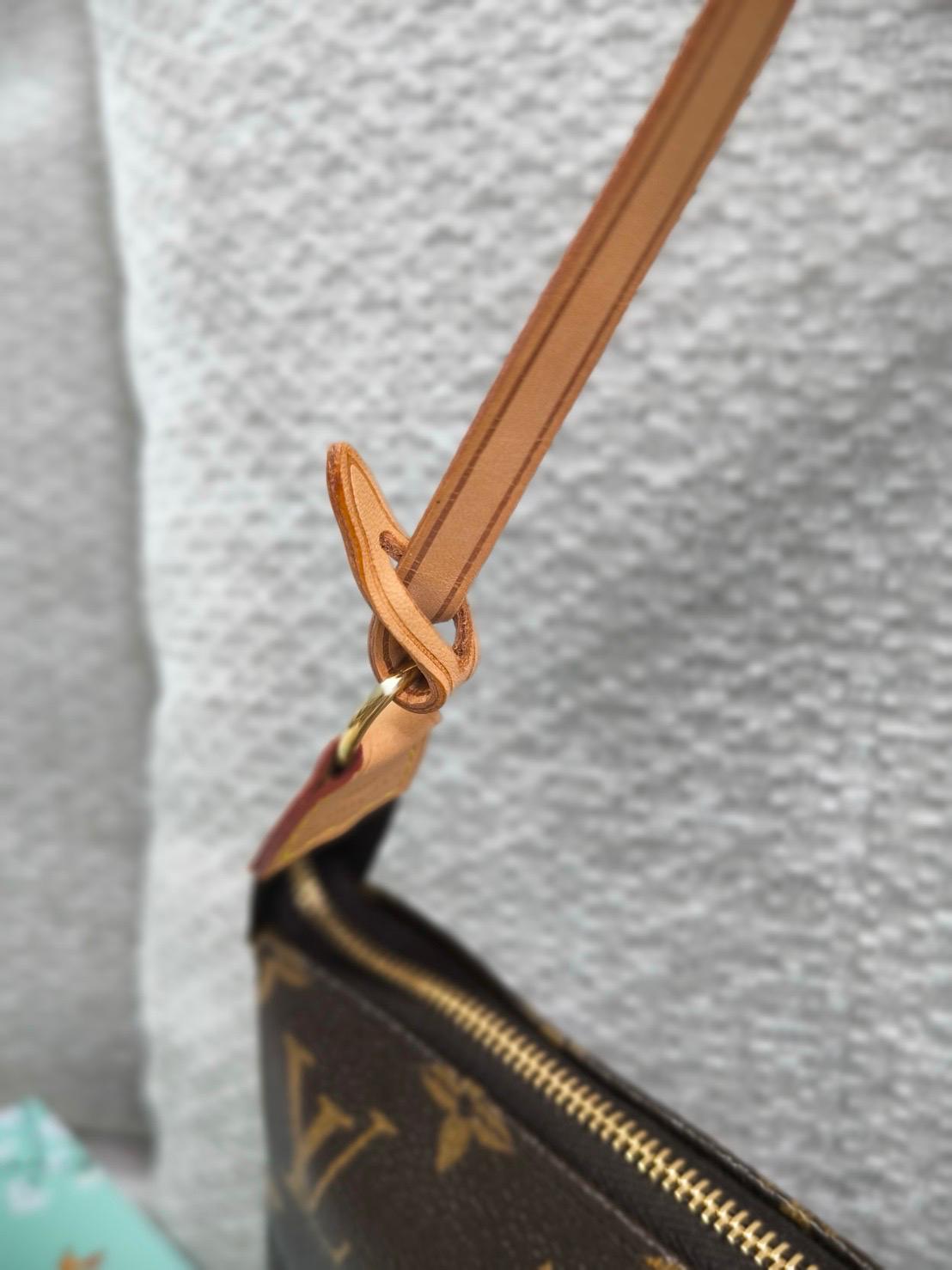 Bolso Louis Vuitton Pochette Accessoires