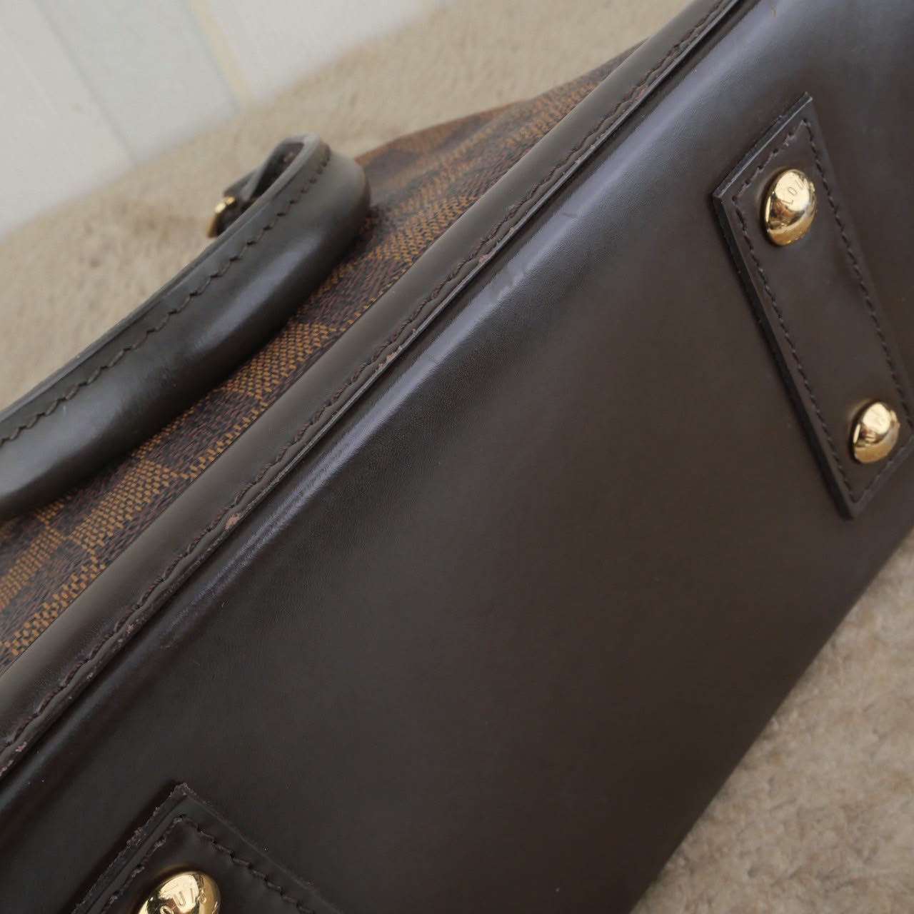 Bolso Louis Vuitton Alma BB Damier Ebene