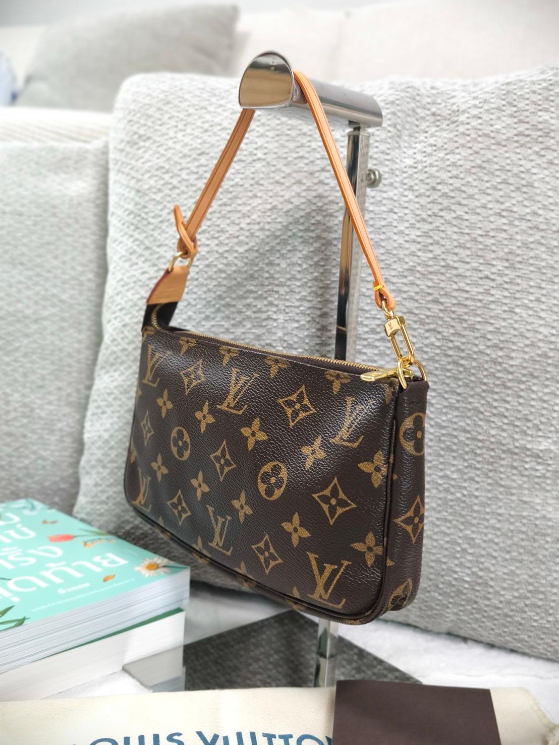 Bolso Louis Vuitton Pochette Accessoires