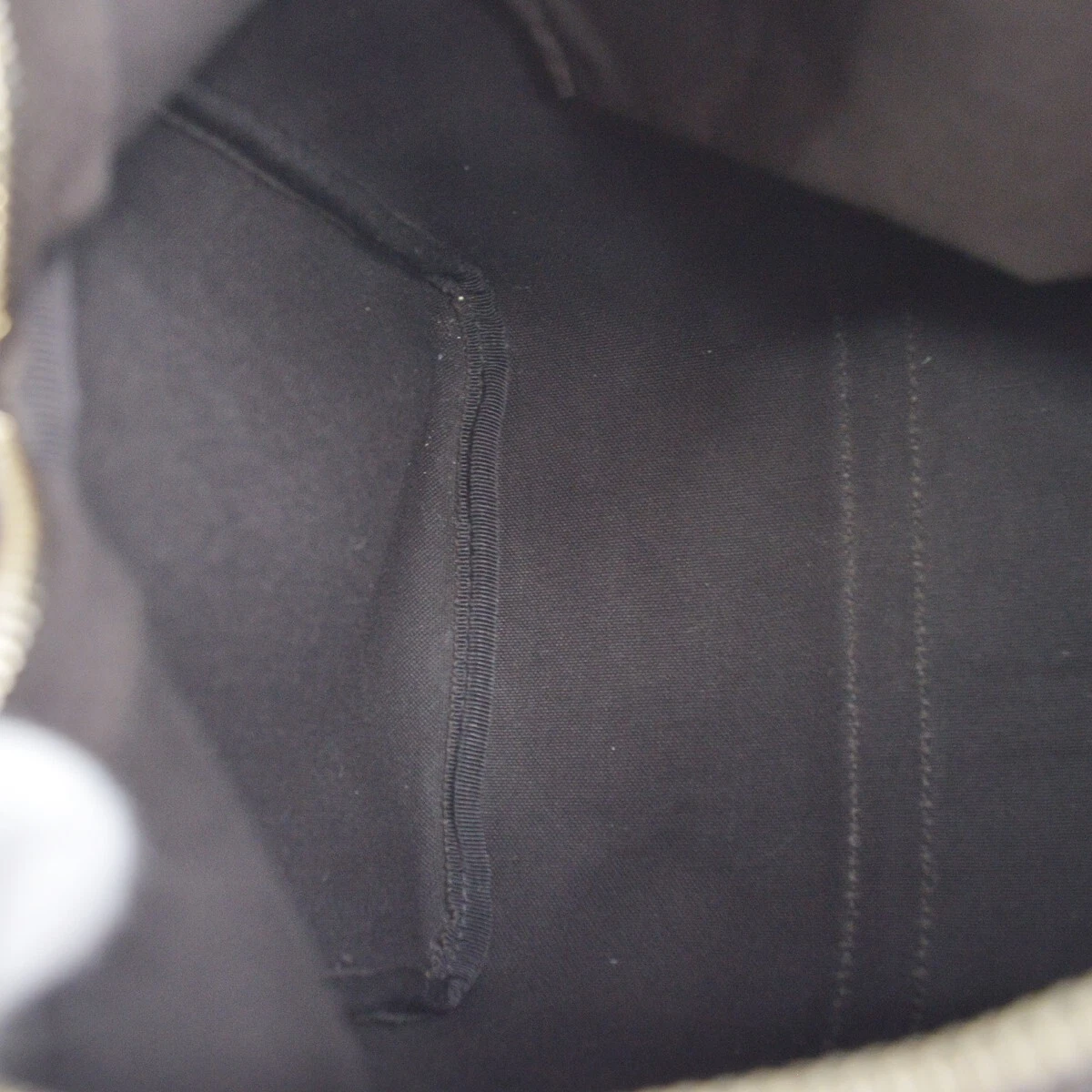 GG Supreme Duffle Bag