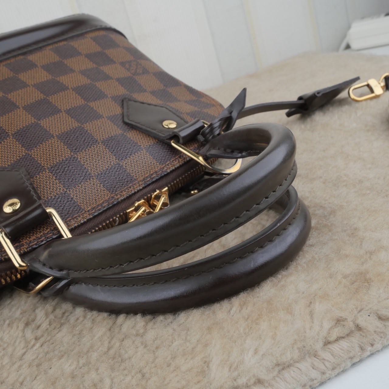 Bolso Louis Vuitton Alma BB Damier Ebene