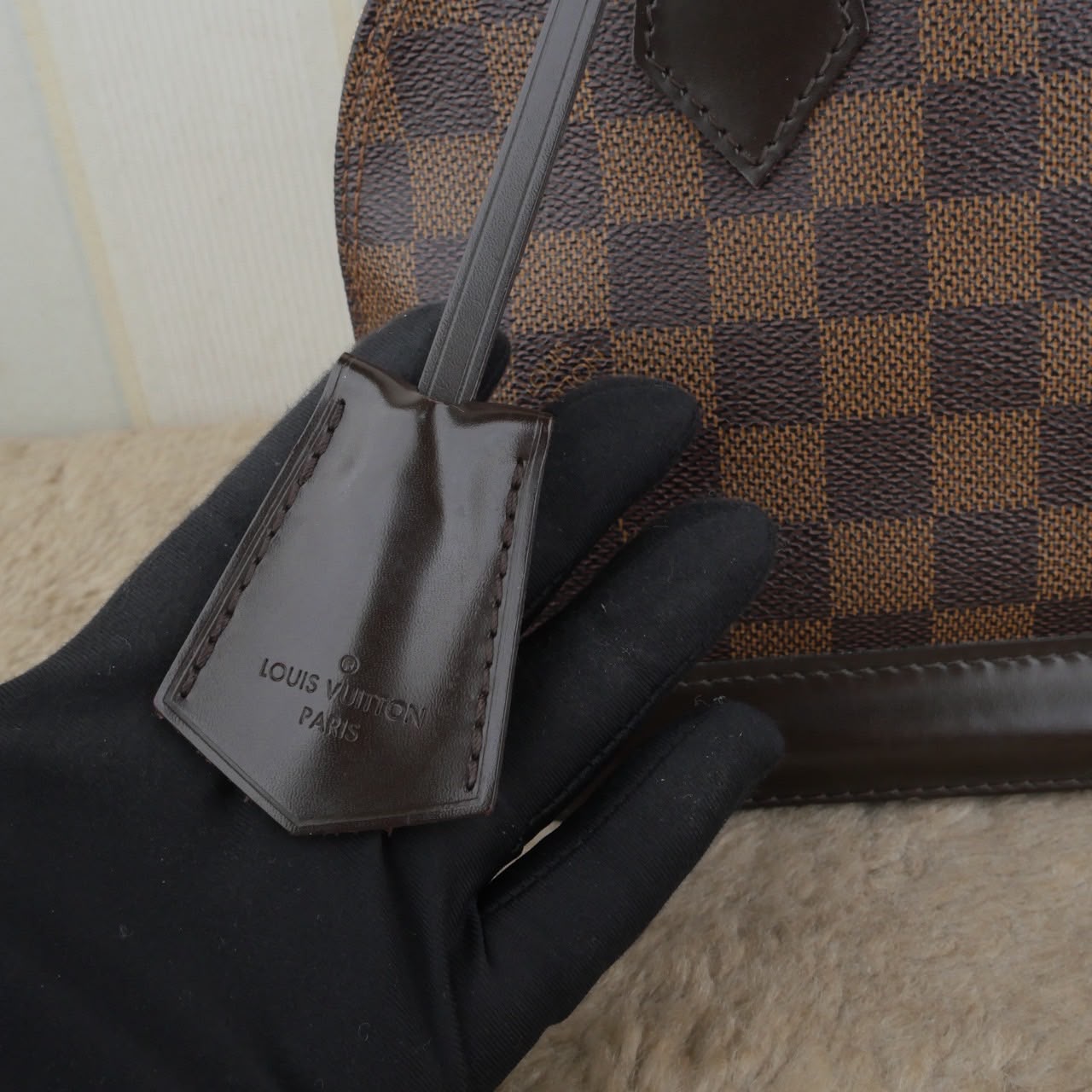 Bolso Louis Vuitton Alma BB Damier Ebene