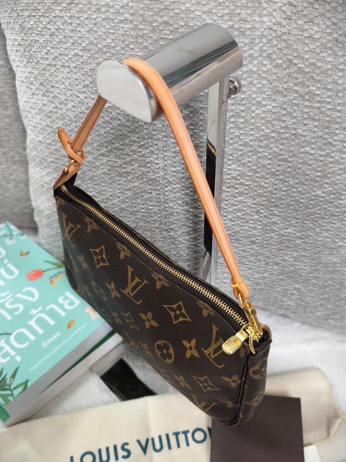 Bolso Louis Vuitton Pochette Accessoires