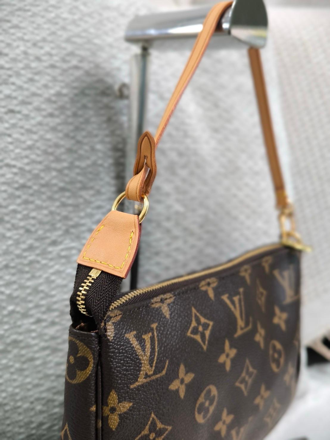 Bolso Louis Vuitton Pochette Accessoires