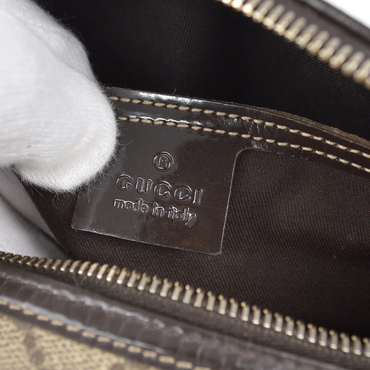 GG Supreme Duffle Bag