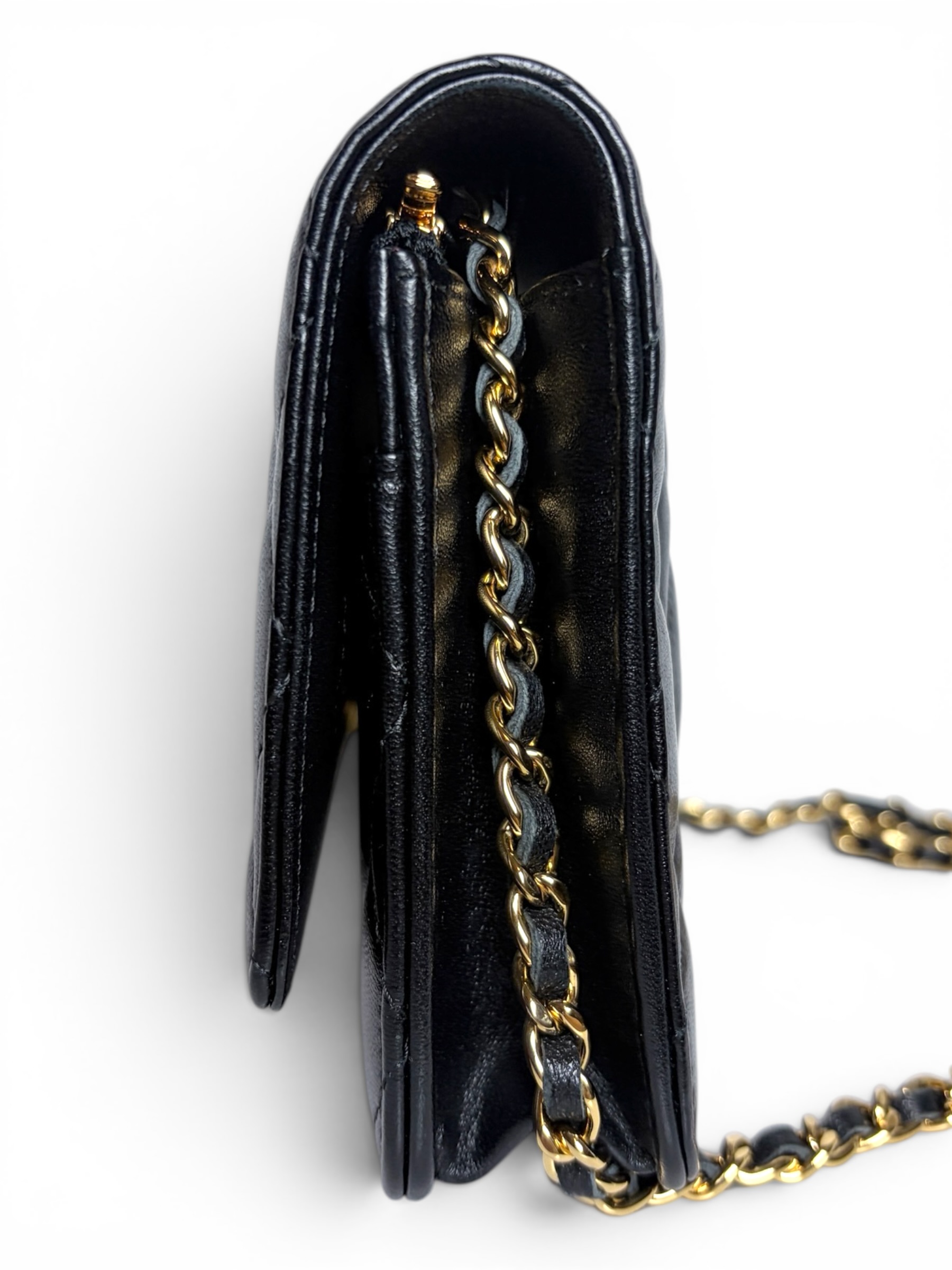 Chanel Classic Wallet on Chain (WOC)
