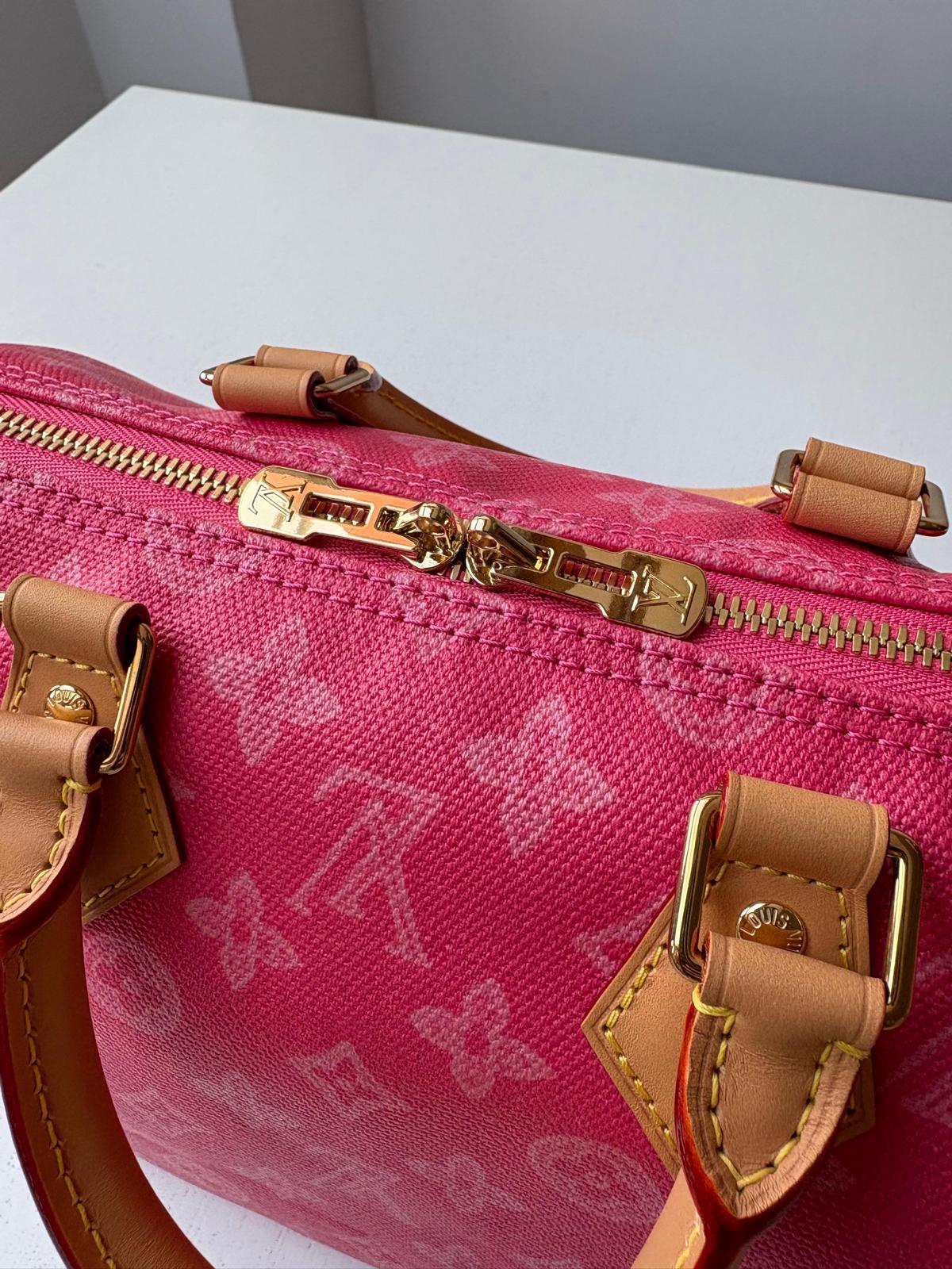 Pink Louis Vuitton Speedy Bandoulière 25 Bag