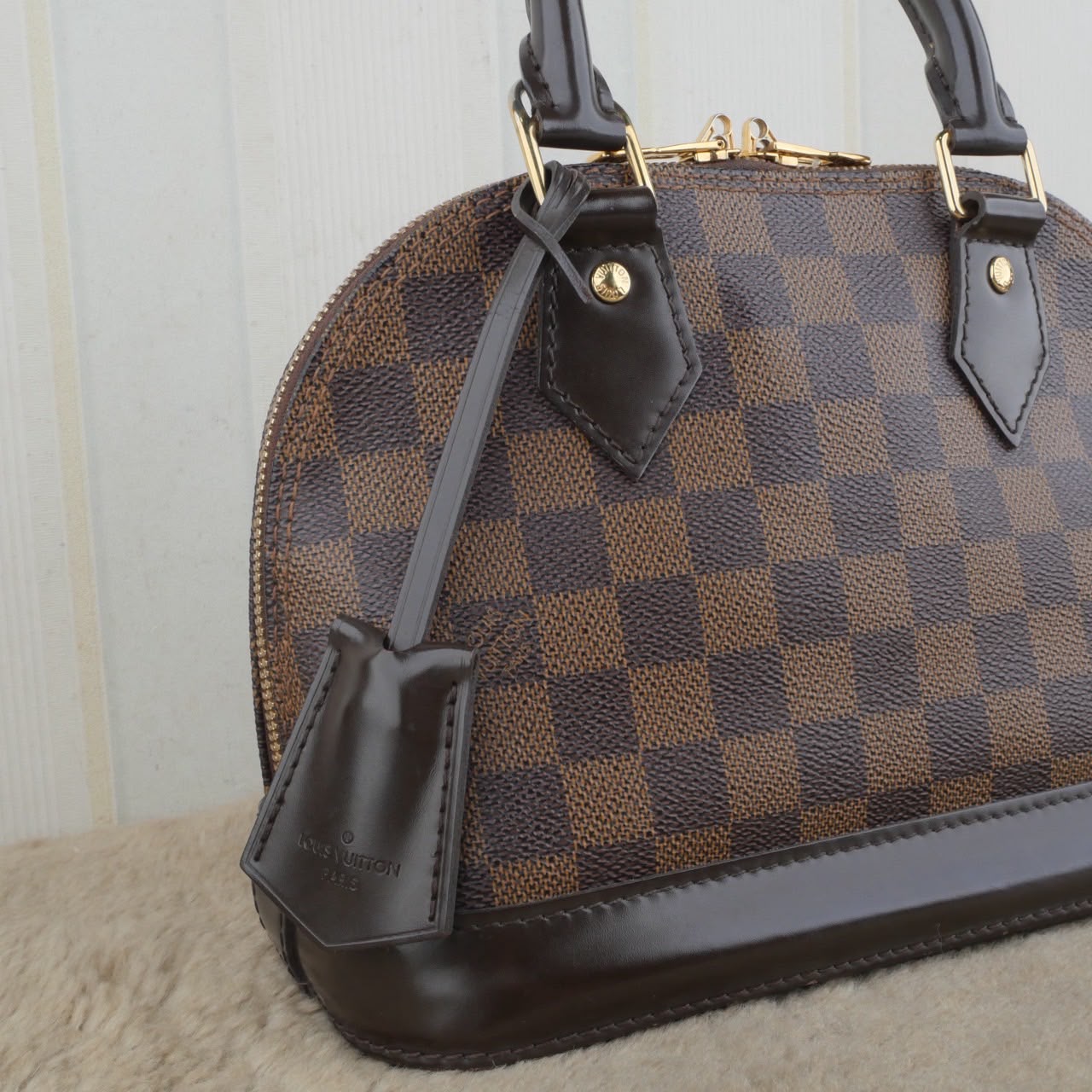 Bolso Louis Vuitton Alma BB Damier Ebene