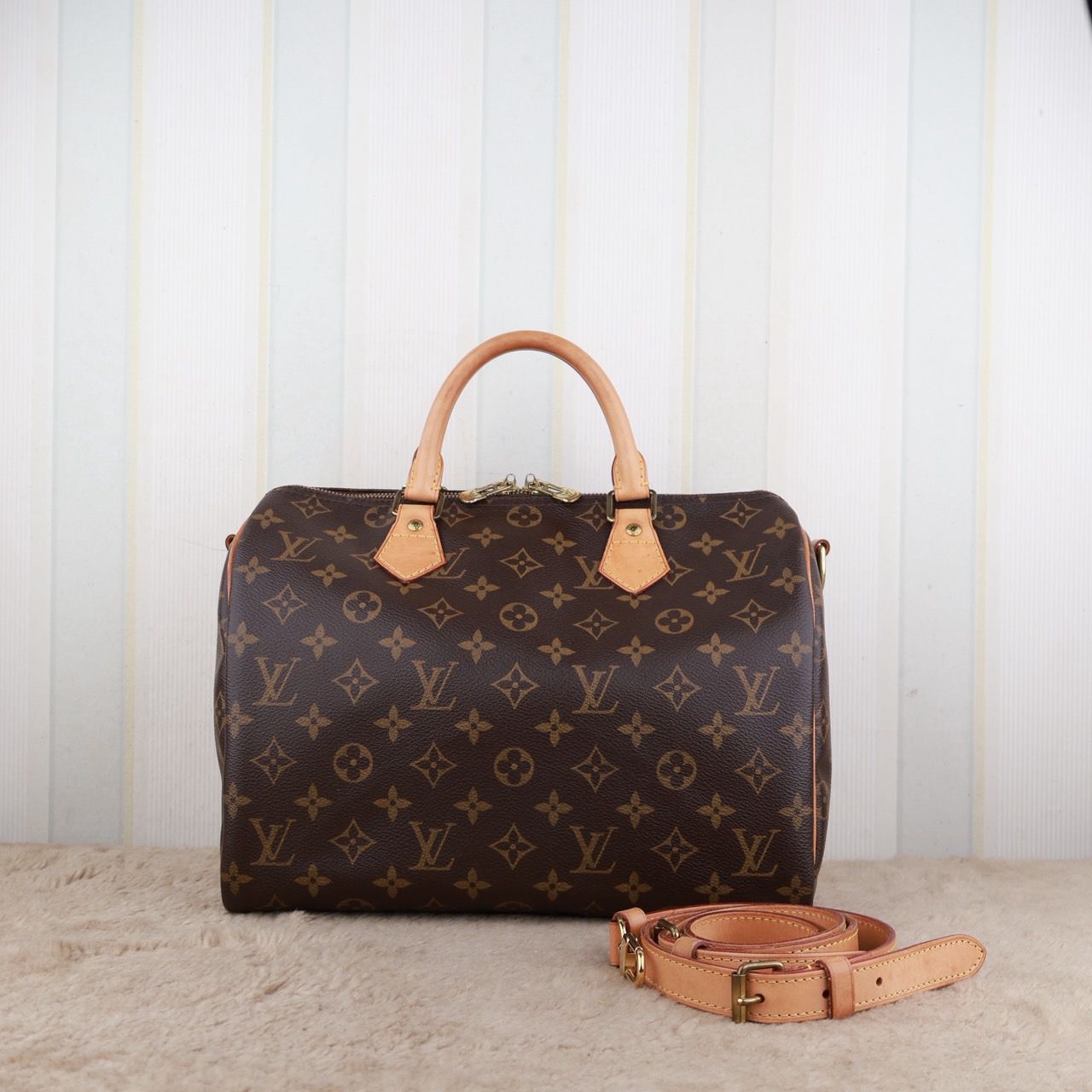 Louis Vuitton Speedy 30 Bag
