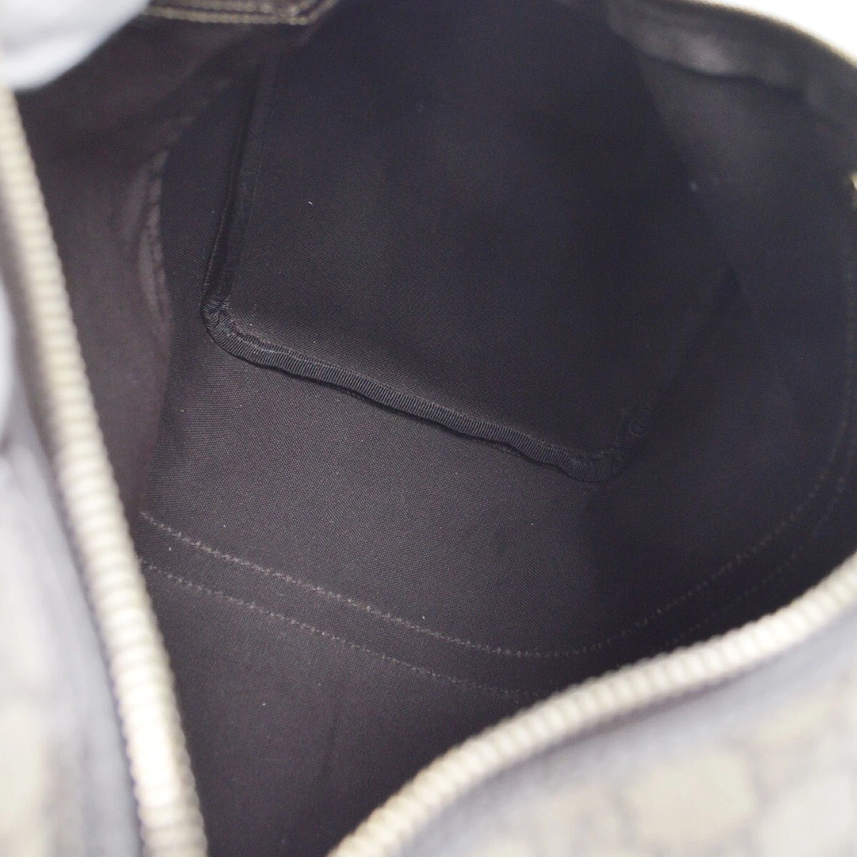 GG Supreme Duffle Bag