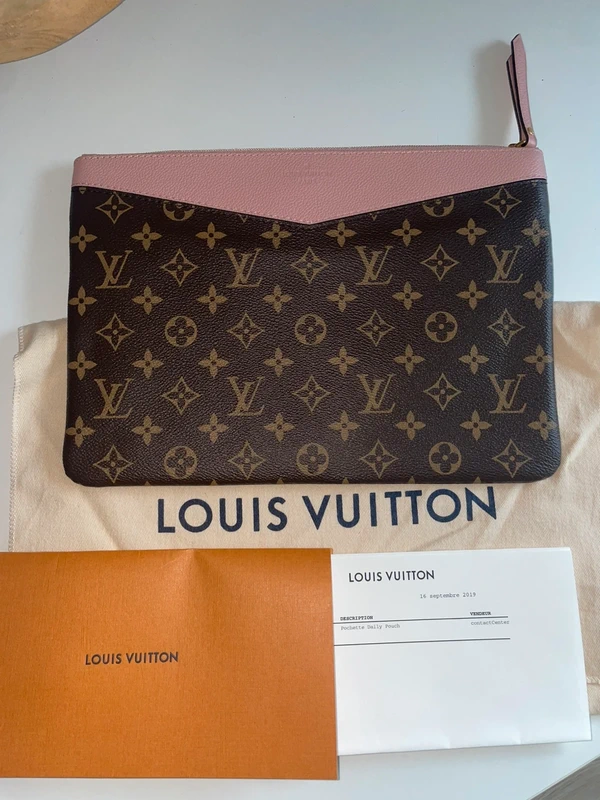 Louis Vuitton Daily Pouch