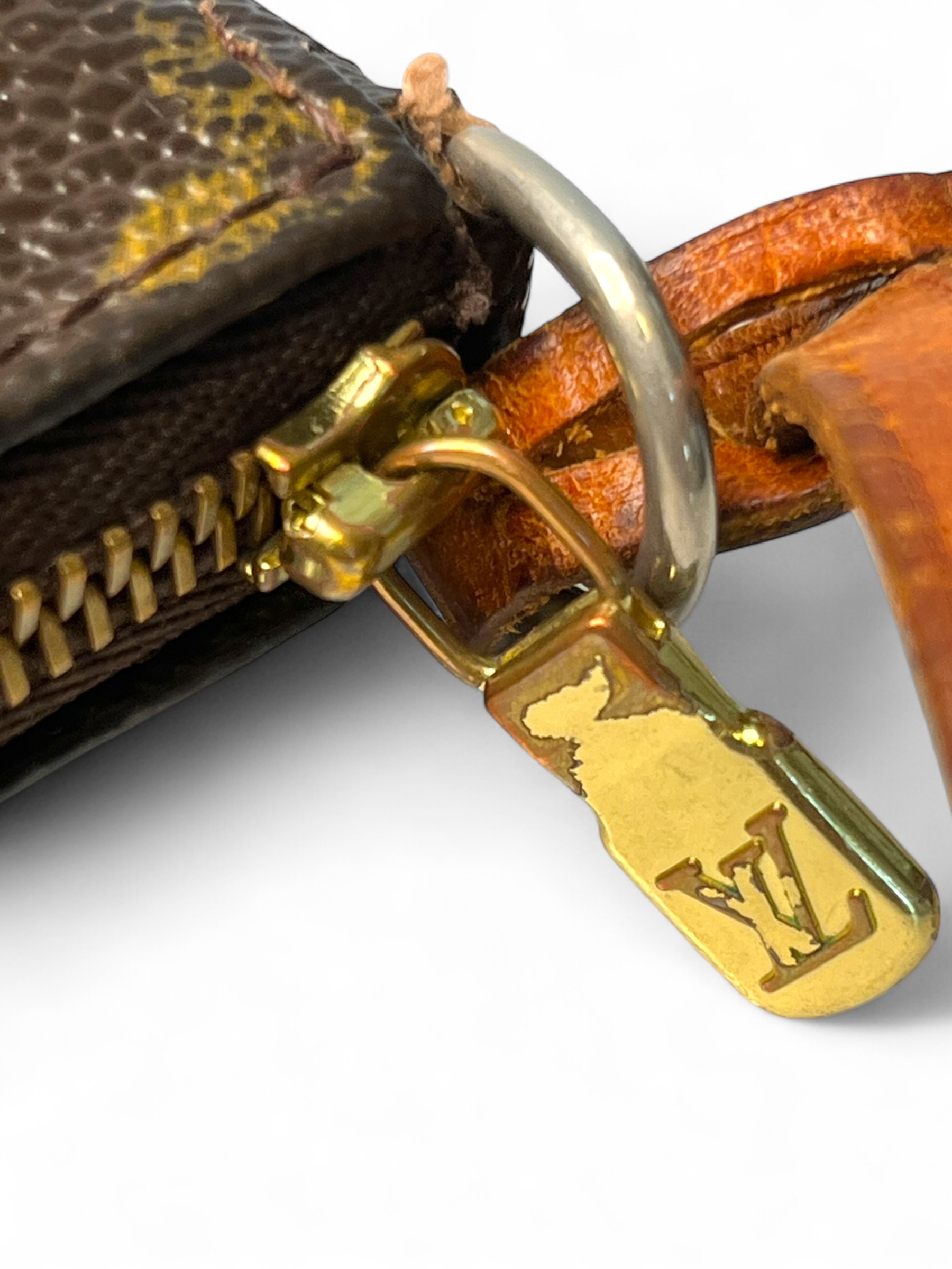 Bolso Pochette Accessoires